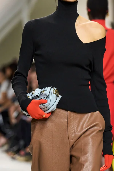 Look 83